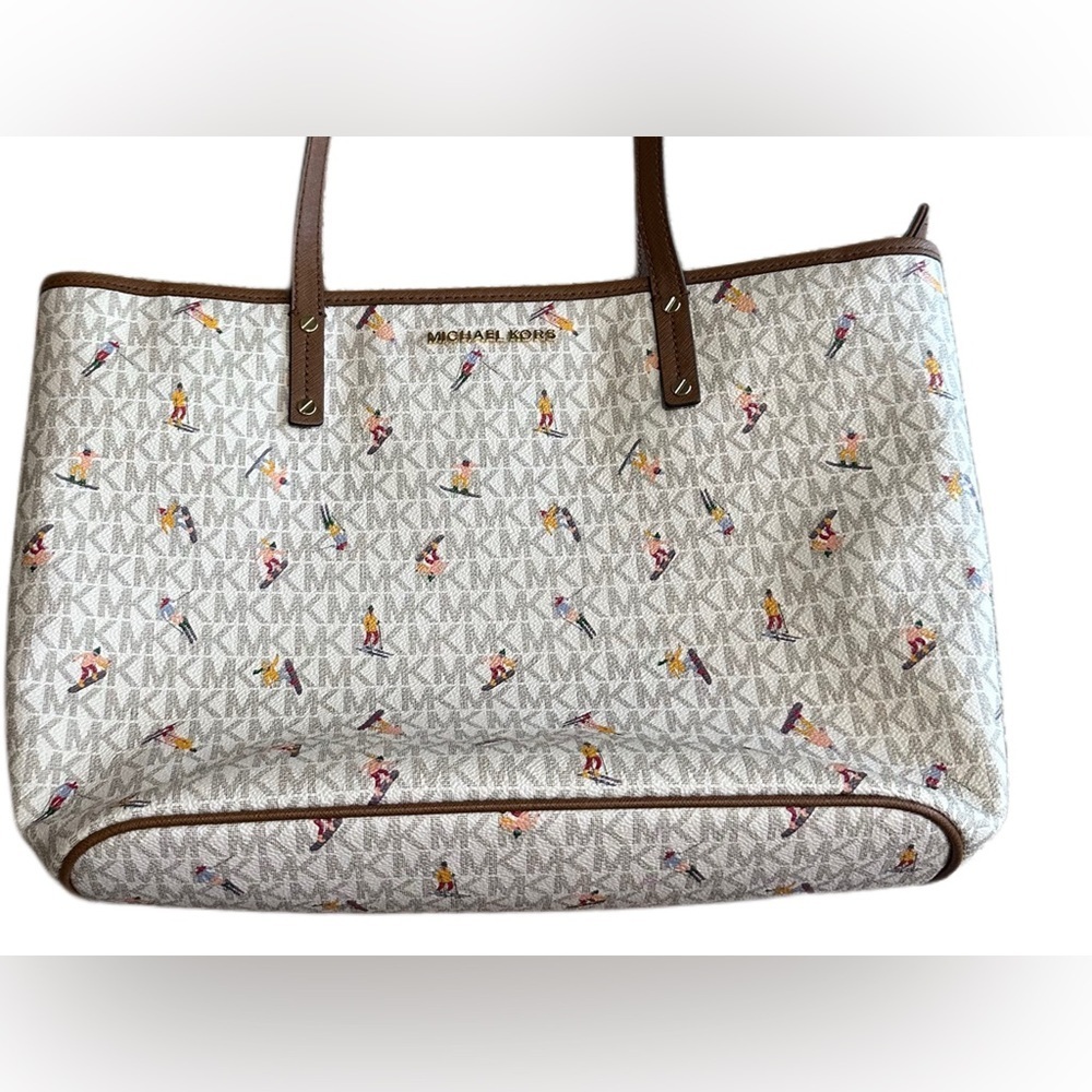 Michael Kors Aspen Limited Edition Tote Bag with Skiers and Snowboarders